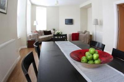 фото отеля Southside Apartments Edinburgh