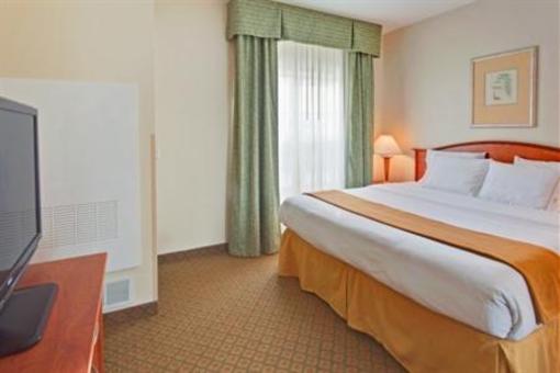 фото отеля Holiday Inn Express Suites Southfield