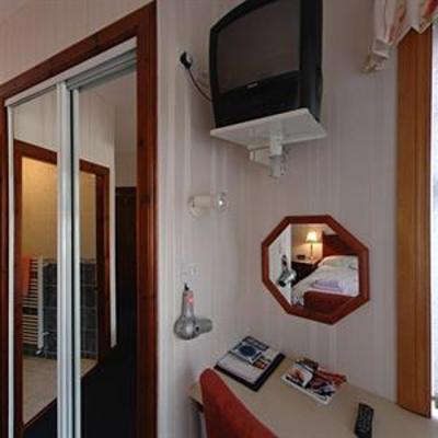 фото отеля Acer Lodge Guest House