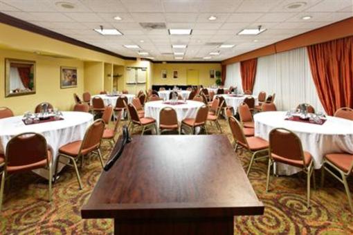 фото отеля Holiday Inn Portland Airport I-205