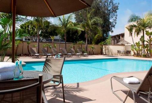фото отеля Crowne Plaza Beverly Hills