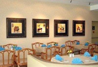 фото отеля Crowne Plaza Beverly Hills