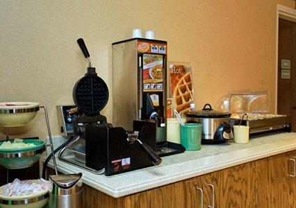 фото отеля Quality Inn Saint Robert