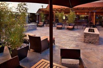 фото отеля Hilton Concord