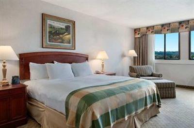 фото отеля Hilton Concord