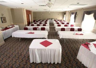 фото отеля BEST WESTERN Village Park Inn