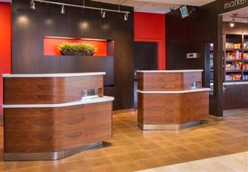 фото отеля Courtyard Secaucus Meadowlands