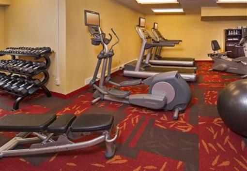 фото отеля Courtyard Secaucus Meadowlands