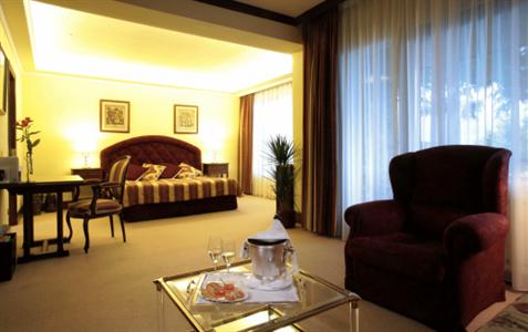 фото отеля El Castell de Ciutat Hotel La Seu d'Urgell