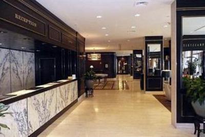 фото отеля Colonnade Hotel