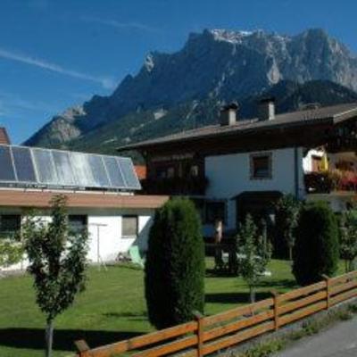фото отеля Gastehaus Wilhelmshof Ehrwald