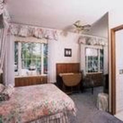 фото отеля Ardsallagh Lodge