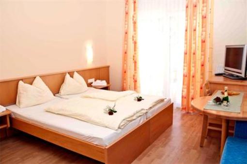 фото отеля Tunzendorferwirt Hotel Gröbming