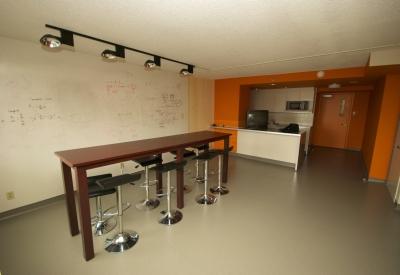 фото отеля Residence Carrefour Sherbrooke