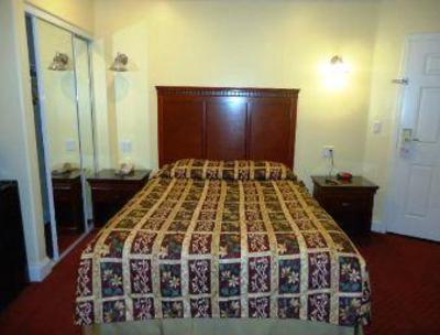 фото отеля Travelodge Brea