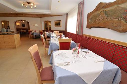 фото отеля Hotel Alpenroyal Castelrotto