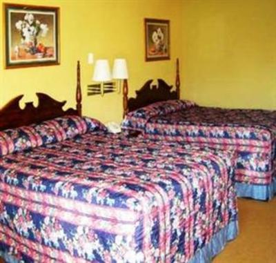 фото отеля First Western Inn Caseyville