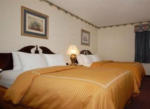 фото отеля Comfort Suites West Warwick