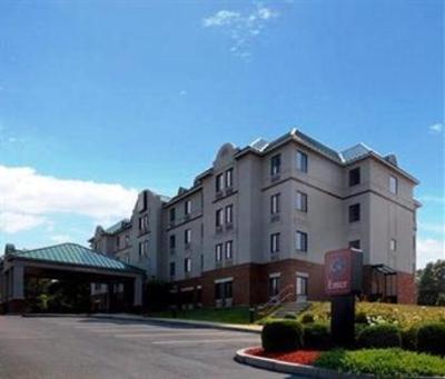 фото отеля Comfort Suites West Warwick