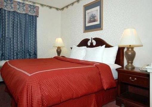 фото отеля Comfort Suites West Warwick