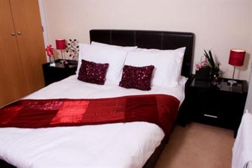 фото отеля Prime Location Lets - Vizion Apartments