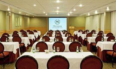 фото отеля Sheraton LaGuardia East Hotel