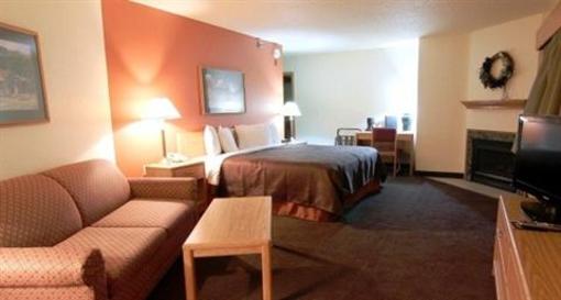 фото отеля AmericInn Lodge & Suites Coon Rapids
