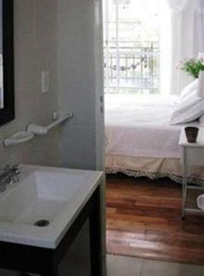 фото отеля Simple and Charming Inn