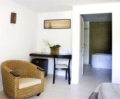 фото отеля Hotel Le Verger Maelvi Grimaud