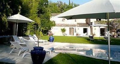 фото отеля Hotel Le Verger Maelvi Grimaud