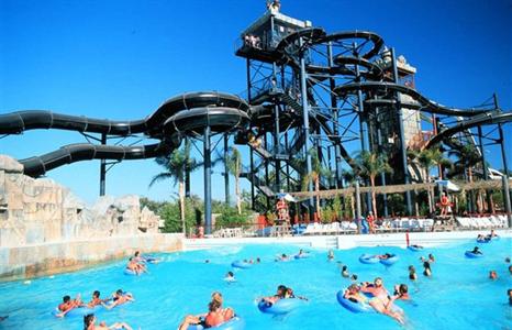 фото отеля Hilton Garden Inn Valencia Six Flags
