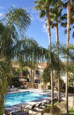 фото отеля Hilton Garden Inn Valencia Six Flags