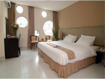 фото отеля Holiday Hotel Ho Chi Minh City