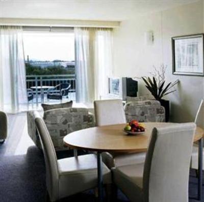 фото отеля Peppers Seaport Hotel