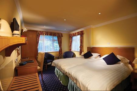 фото отеля Best Western Moores Hotel St Peter Port Guernsey
