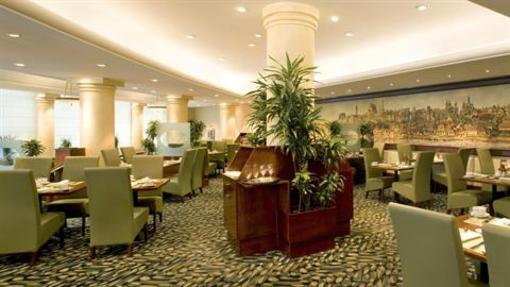 фото отеля Sheraton Warsaw Hotel