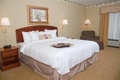 фото отеля Hampton Inn Chicopee