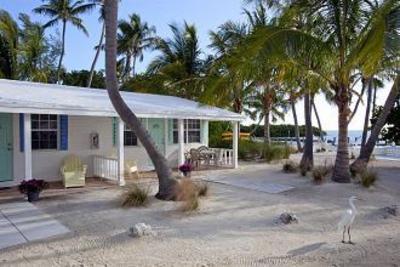 фото отеля Pines and Palms Resort