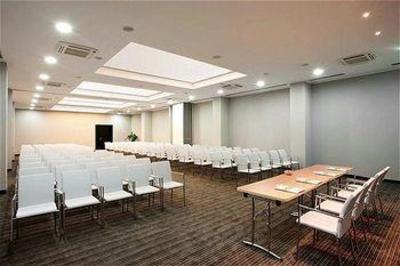 фото отеля Holiday Inn Genoa City