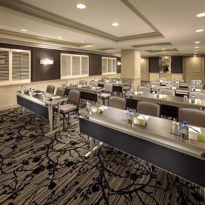фото отеля Hilton Checkers Hotel Los Angeles