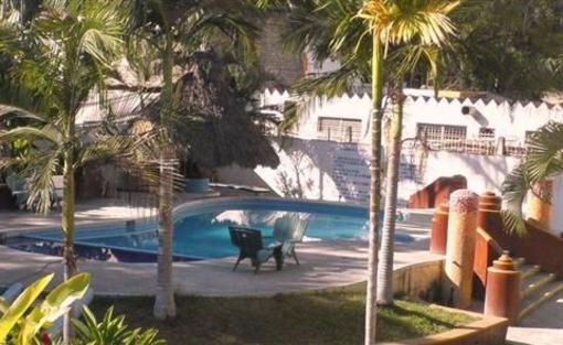фото отеля Hotel y Bungalows Beso del Sol