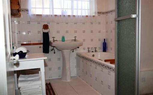 фото отеля Buiten Verwagten Guest House