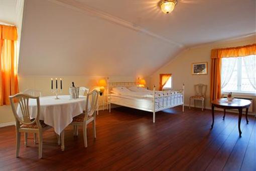 фото отеля Fjordslottet Hotell & Bad Osteroy