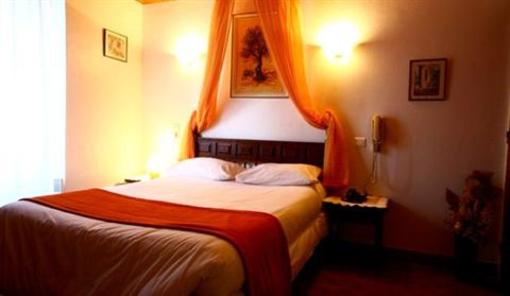 фото отеля La Medieval Hotel Avignon