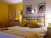 Lodge Cottage Bed & Breakfast
