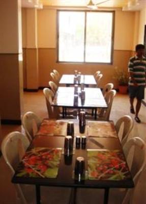 фото отеля Hotel Sai Snehal