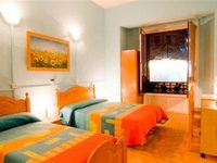Hostal Granvia 44