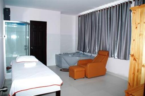 фото отеля Hoang Long Hotel