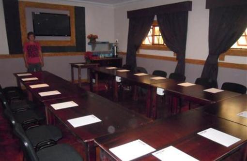 фото отеля Crowthorne Lodge