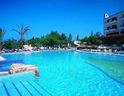 фото отеля Paphos Gardens Holiday Resort